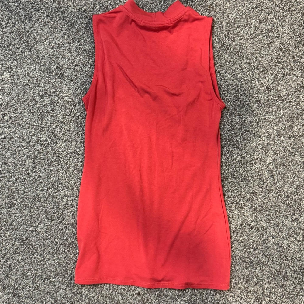 White House Black Market Sleeveless Red Top - Picture 6 of 6